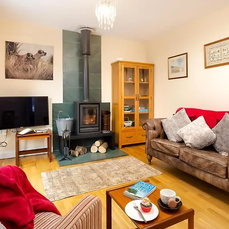 Holiday home Artists Hideaway *